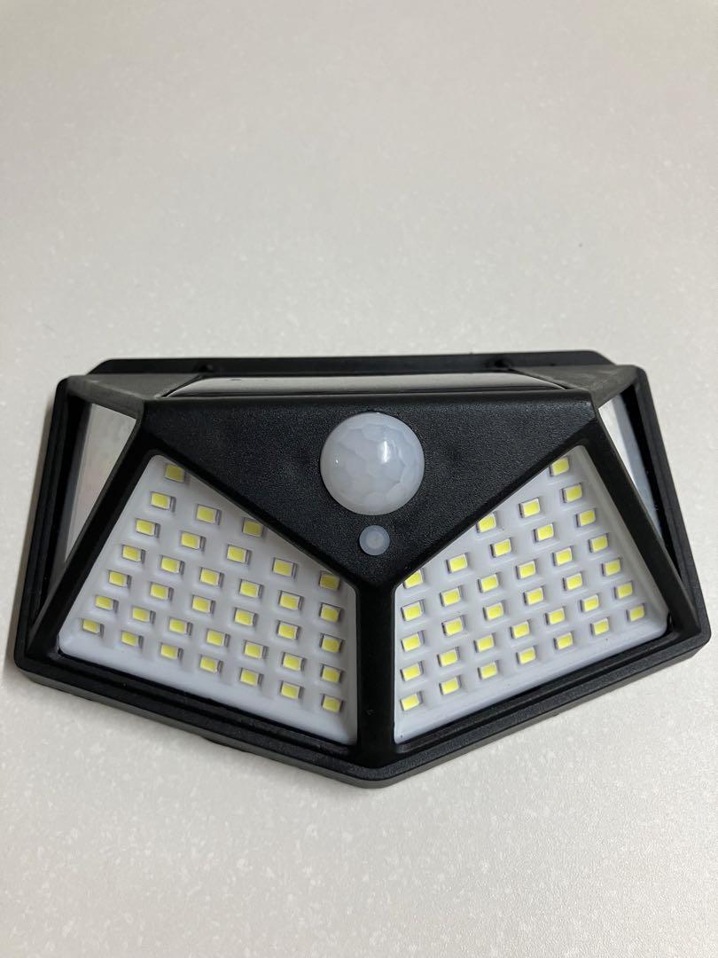 LAMPARA SOLAR IMPERMEABLE CON SENSOR